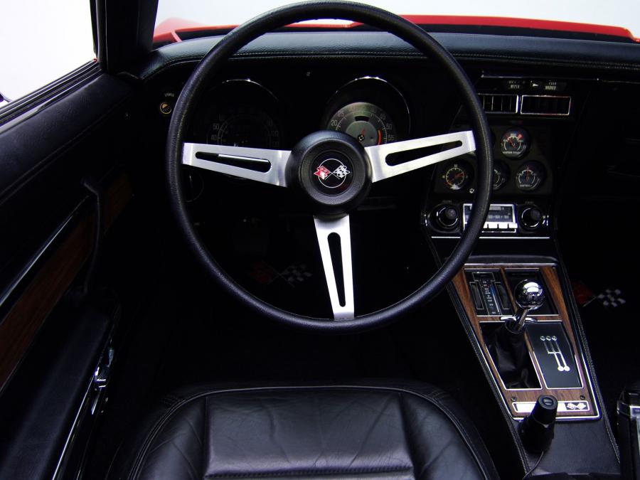  Chevrolet Corvette Stingray Convertible 1974 года  (фото 13 из 16)